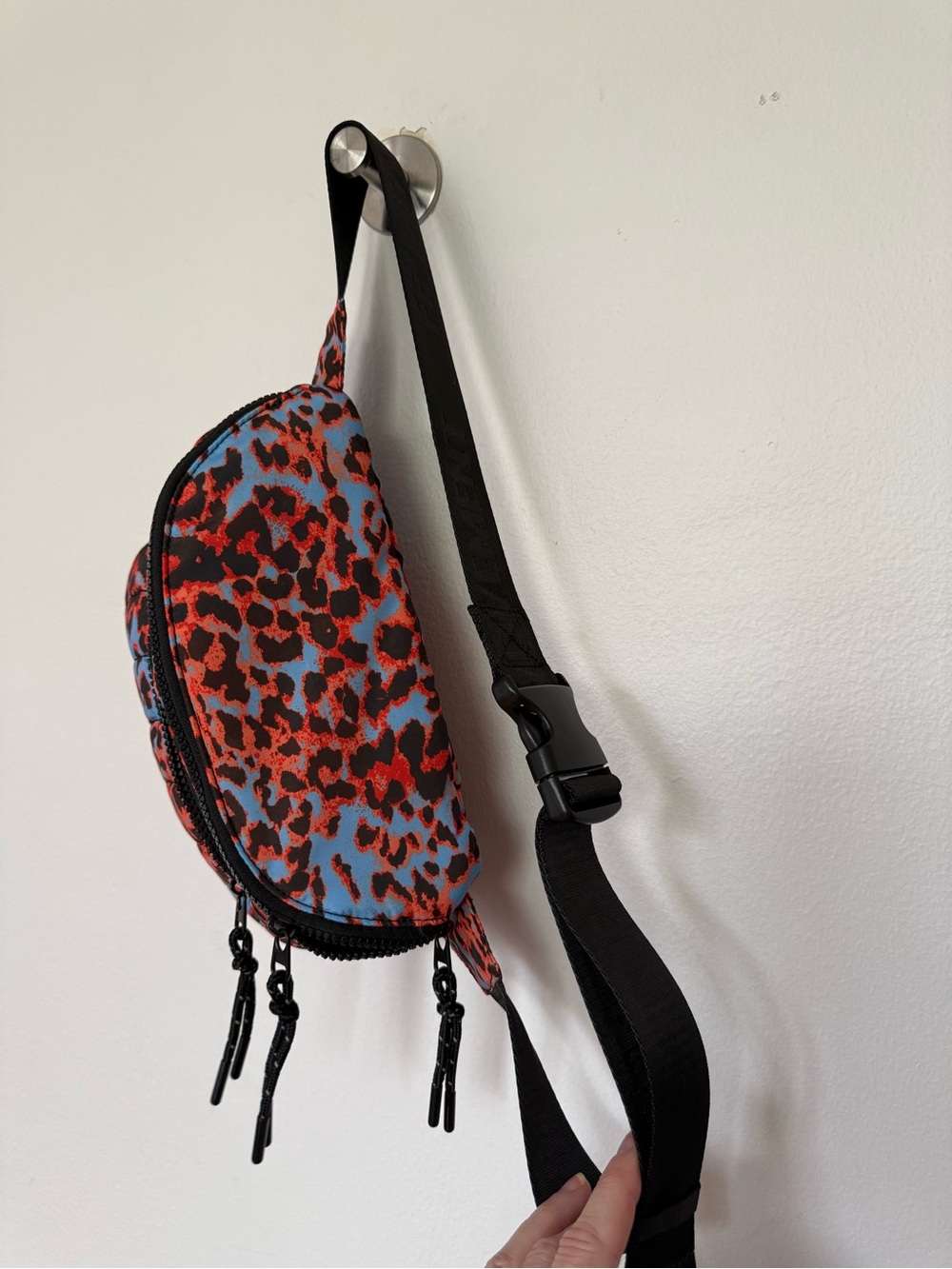 NEW! Free People Movement animal print quilted sling belt bag; sci fi leopard - Picture 16 of 16